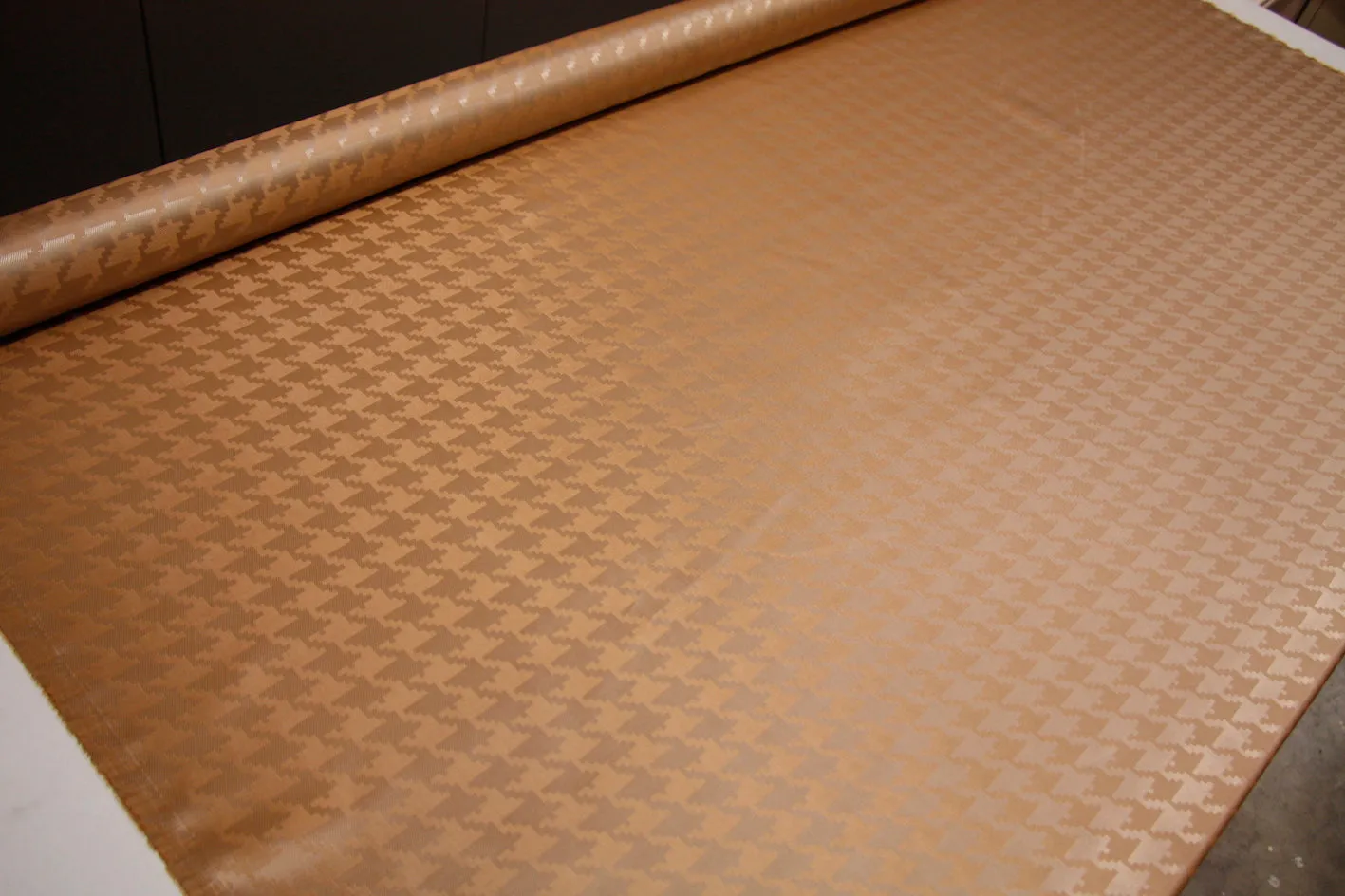 Lin Houndstooth Camel (150cm wide)